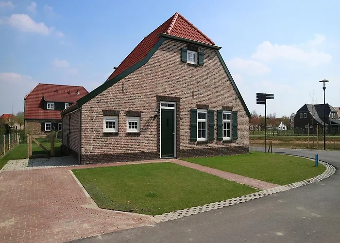 In Limburg With Sauna & Bbq Terrace Вилла