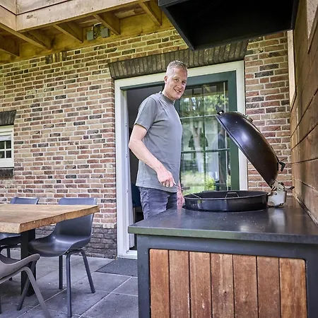 In Limburg With Sauna & Bbq Terrace Villa